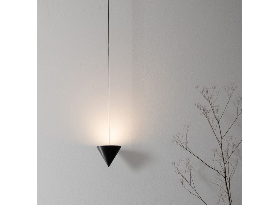 Wandleuchte aus schwarzem Aluminium und Kegel Tolles minimalistisches Design - Mercado Viadurini