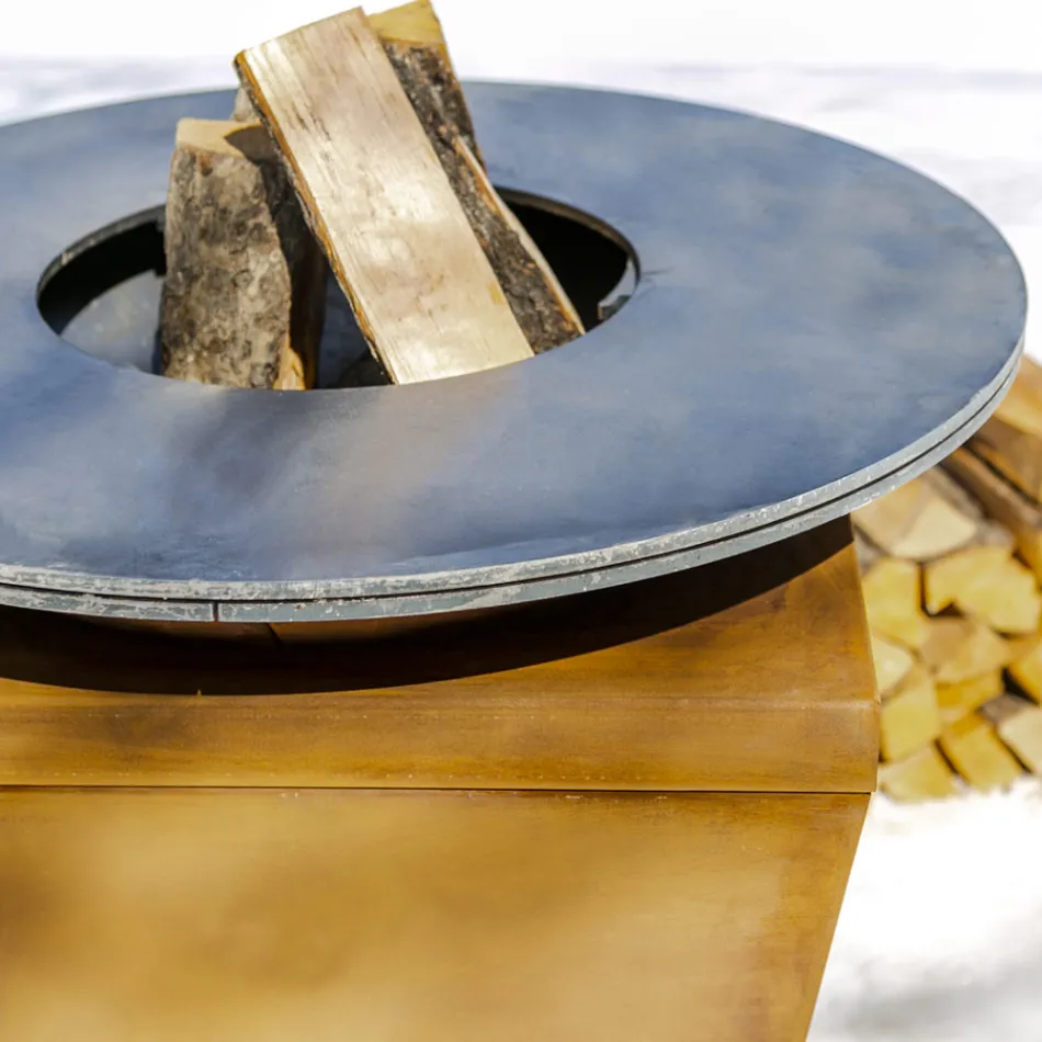 Gartengrill mit Feuerbetrieb, Kochplatte und Holzhalterung - Ferran Viadurini