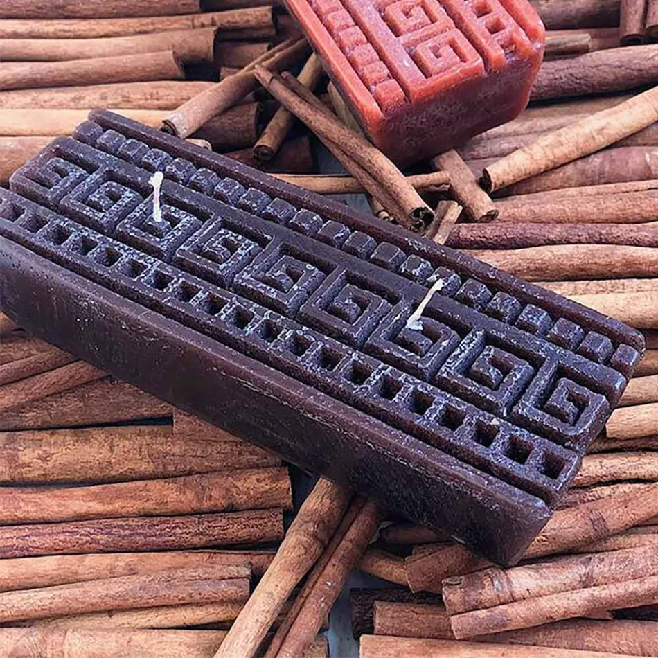 Handwerkliche rechteckige Zimt-Duftkerze, hergestellt in Italien – Alissa Viadurini