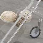 Faltbarer Servierwagen aus transparentem Acrylglas mit 2 Tabletts - Aristocles Viadurini