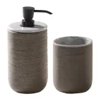 Graue Badezimmerkomposition mit Spiegel, Teakholzschrank und Zubehör - Patryk Viadurini