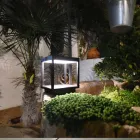 Tragbarer Solar-LED-Strahler in Weiß, Schwarz oder Corten-Aluminium - Bettina Viadurini