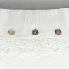 Quadratischer Kissenbezug aus staubigem oder Retro-Leinen mit Knöpfen und Armonia-Spitze – Logos Viadurini