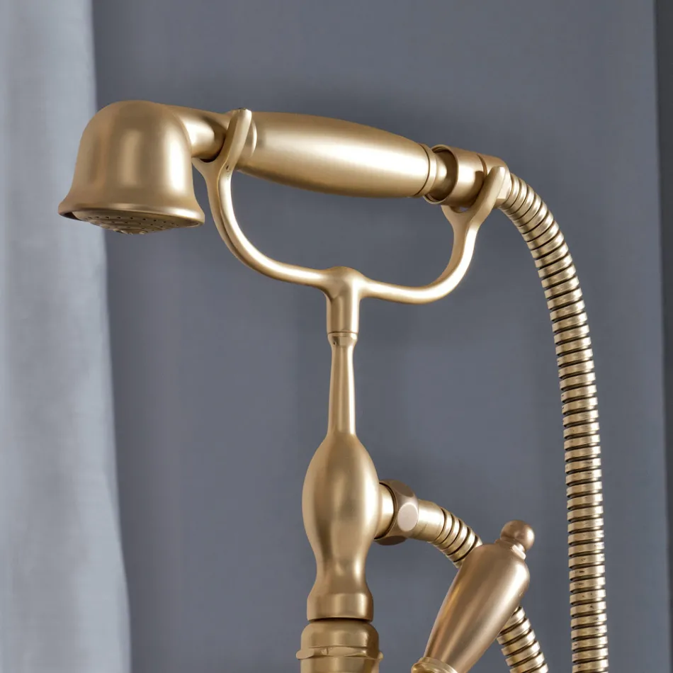 Bodenstehende Badewanne mit Handbrause und flexiblem Schlauch Made in Italy - Milano Viadurini