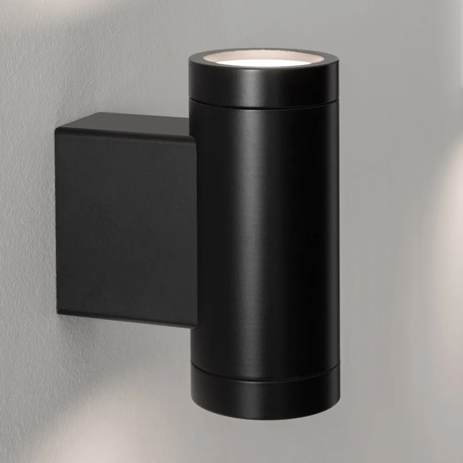 Design-Außenwandleuchte aus weißem oder schwarzem Aluminium - Leopida Viadurini