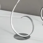 LED-Stehlampe mit Design-Klack lackierter Metallstruktur Viadurini