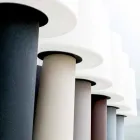 Farbige Stehlampe LED, Solar oder E27 Design Outdoor und Indoor - Fungostar Viadurini