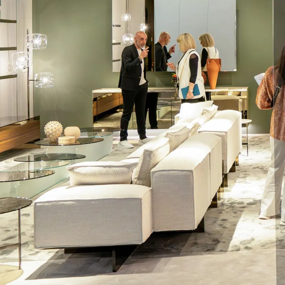 Design Stehleuchte mit glänzender Metallstruktur Made in Italy - Donatina Viadurini