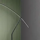 Stehlampe aus in verschiedenen Farben lackiertem Metall und dimmbarer LED – Ahorn Viadurini