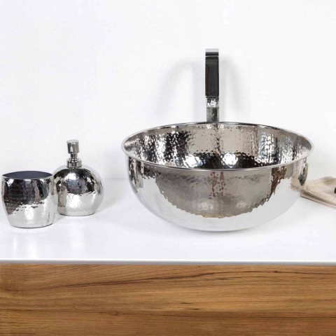 Rundes Waschbecken aus gehämmertem Chrommessing