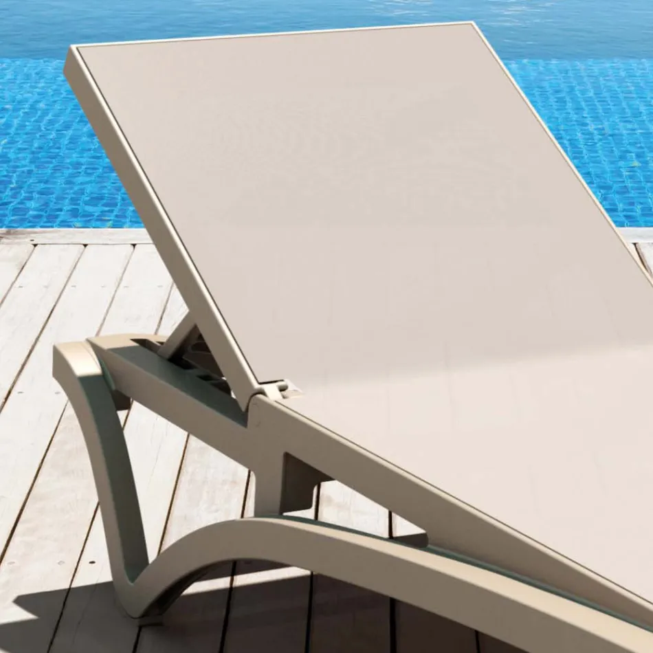 Stapelbare Gartenliege aus Polypropylen und farbigem Textilen - Artelia Viadurini