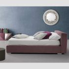 Niedriges Doppelbett mit Box aus Stoff oder Öko-Leder, hergestellt in Italien – Soraia Viadurini