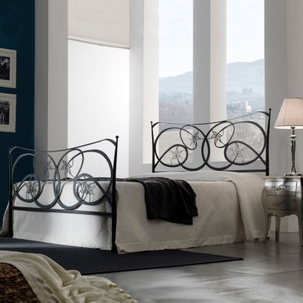 Doppelbett mit Kissen, Matratze und 2 Nachttischen Made in Italy – Natur Viadurini