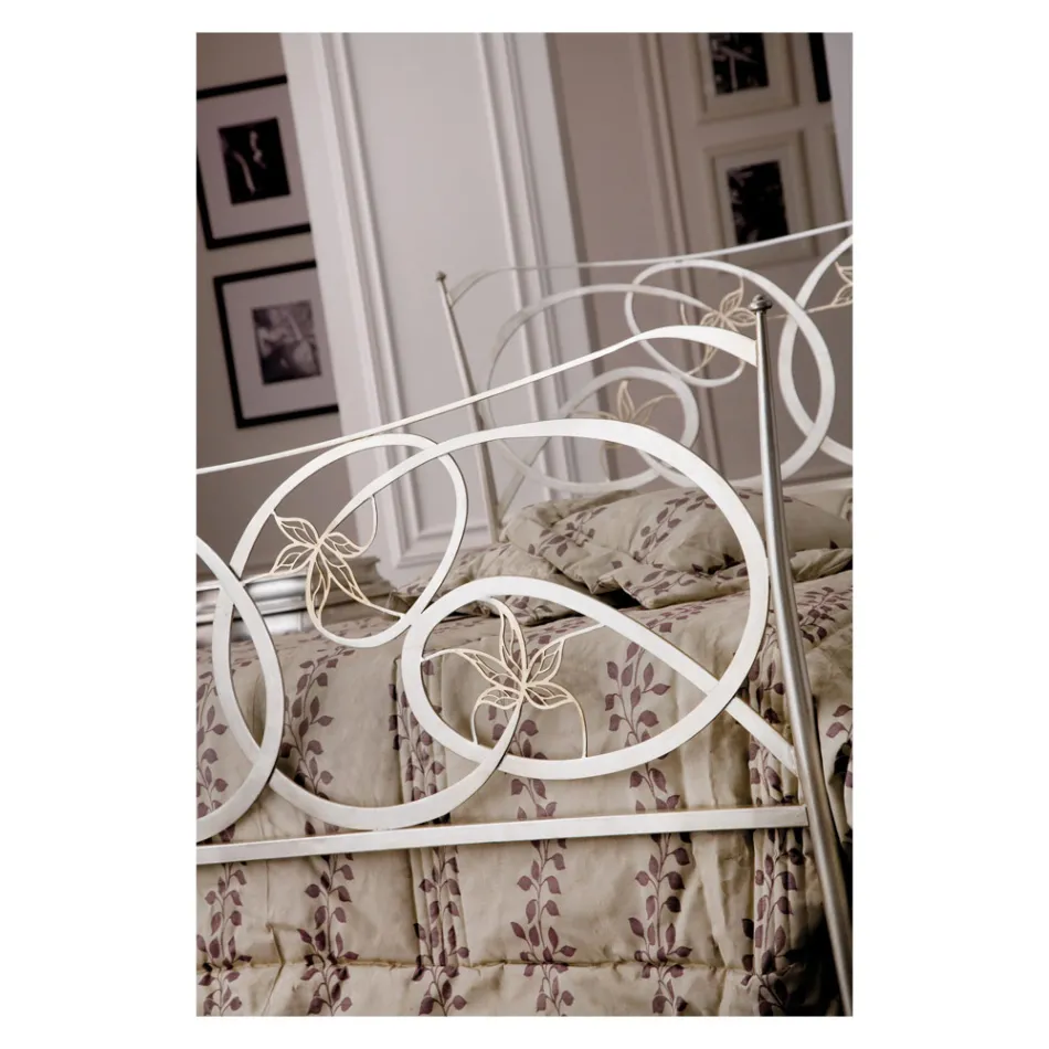 Doppelbett mit Fußteil in verschiedenen Ausführungen, hergestellt in Italien – Natur Viadurini