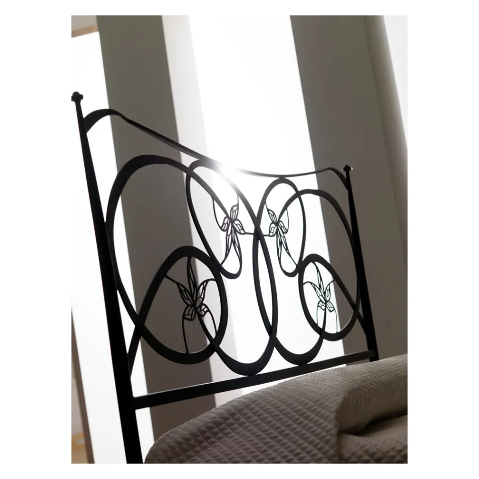 Doppelbett mit Fußteil in verschiedenen Ausführungen, hergestellt in Italien – Natur Viadurini