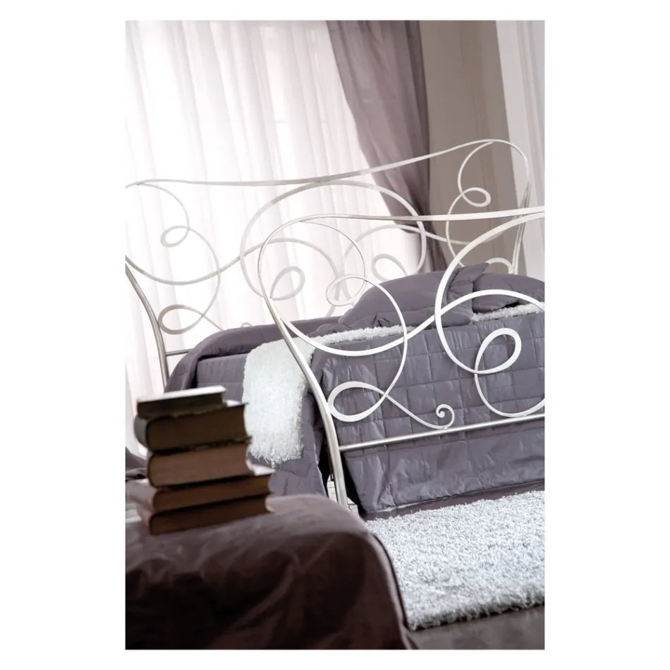 Doppelbett aus Eisen mit optionalem Fußteil, hergestellt in Italien – Lampo Viadurini