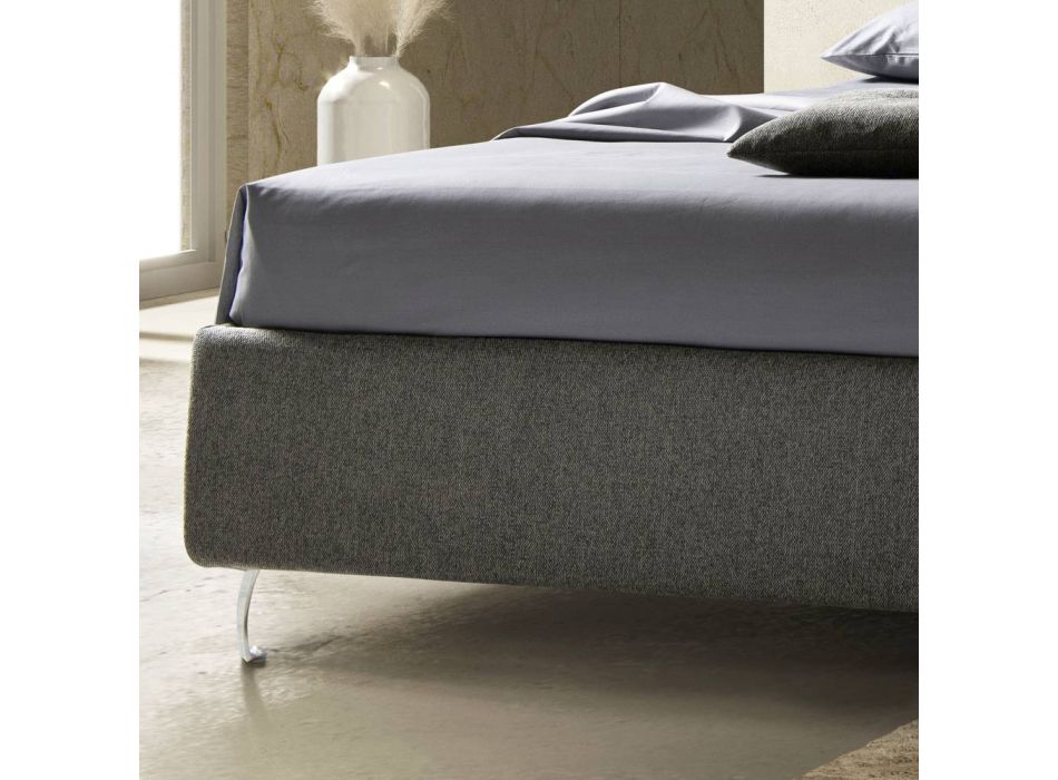 Doppelbett aus Stoff oder Samt mit Matratze Made in Italy – Ernesto Viadurini