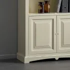 Bücherregal mit 4 Fächern und 2 Türen. Aus Holz, hergestellt in Italien – Eastre Viadurini