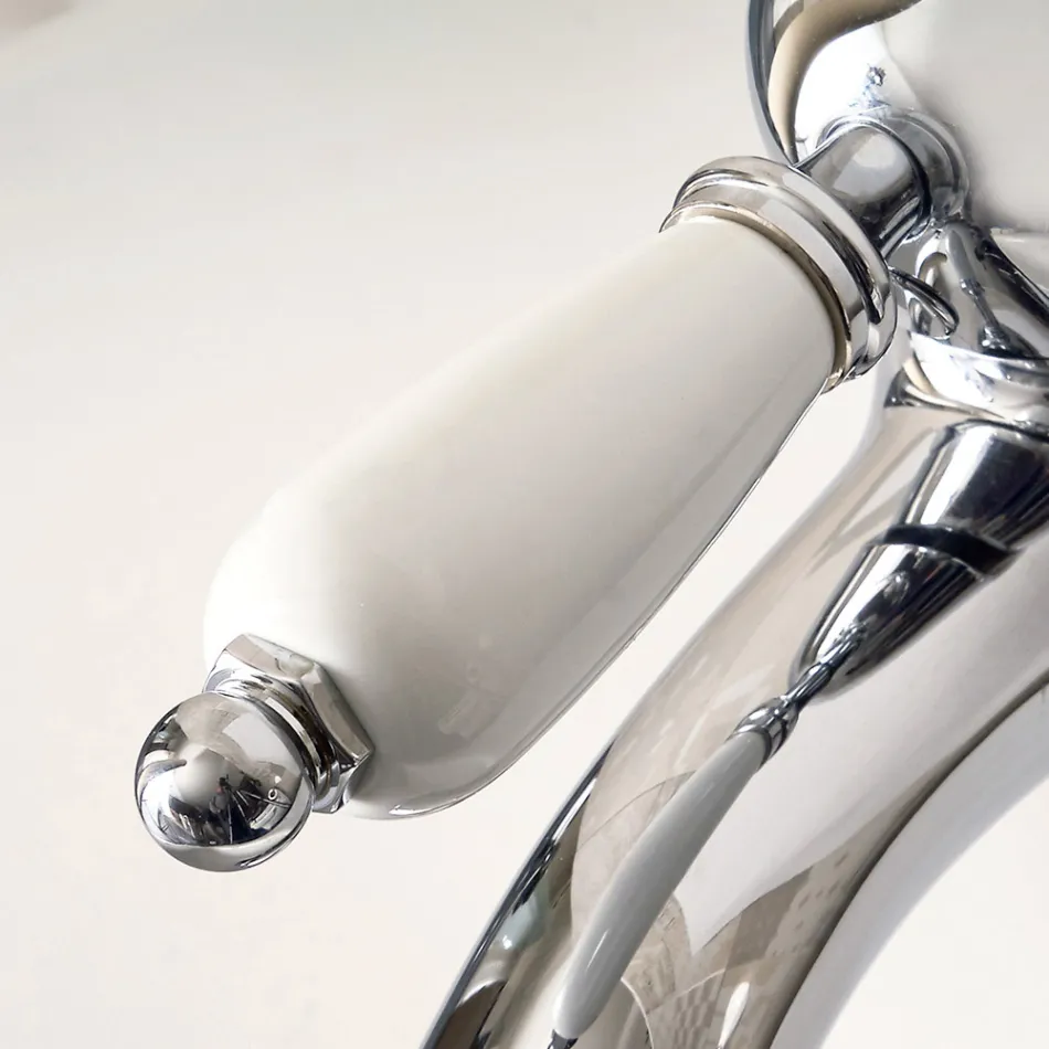 Bidetmischer im klassischen Stil aus handgefertigtem Messing mit Hebel – Noriana Viadurini