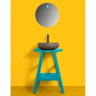 Badezimmerschrank aus Teakholz mit halbgebogener Platte und praktischer blauer Ablage - Raomi Viadurini