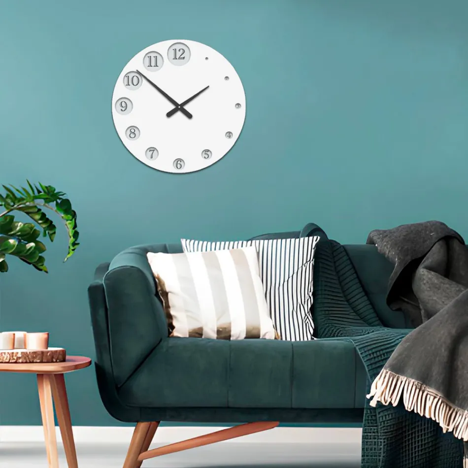 Holzuhr mit sich allmählich vergrößernden Zahlen, hergestellt in Italien – Kenia Viadurini