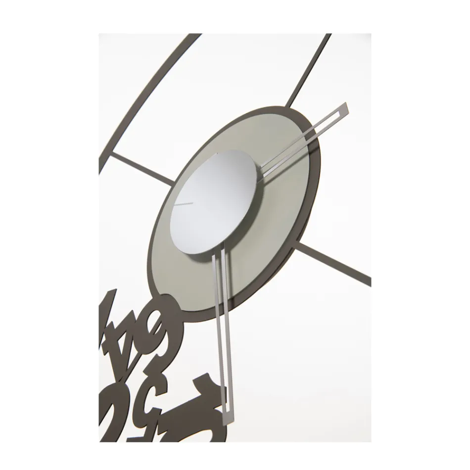 Uhr aus Eisen mit gefallenen Zahlen, hergestellt in Italien – Widder Viadurini