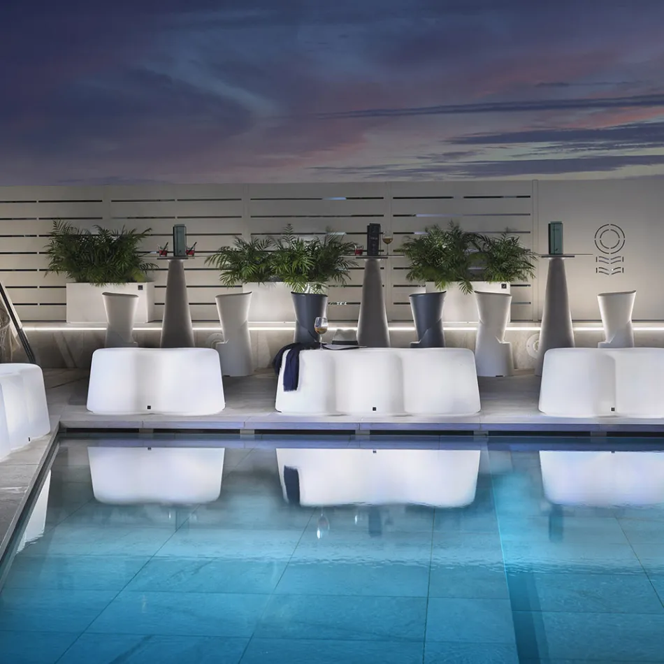 Gewellte Außenbank aus Polyethylen Made in Italy - Brenda Viadurini