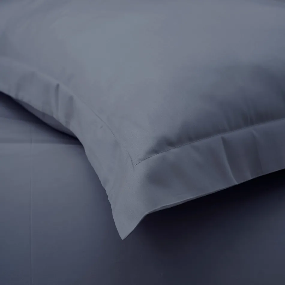 Bettbezug-Set aus 100 % Baumwollsatin mit 1 Kissenbezug, hergestellt in Italien – flauschig Viadurini