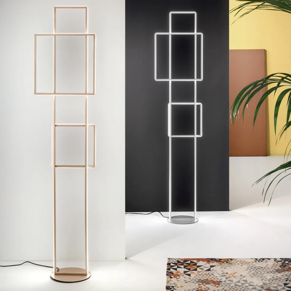 Design-LED-Stehlampe aus Gold oder Silber lackiertem Metall - Formal Viadurini