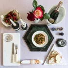 Sechseckiger Servierteller aus weißem Carrara-Marmor oder schwarzem Marquinia - Ludivine Viadurini