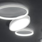 Moderne dimmbare LED-Deckenlampe aus weißem oder goldenem Metall - Raissa Viadurini