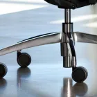 Ergonomischer Bürodrehstuhl mit Rollen und Kopfstütze - Gimiglia Viadurini