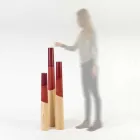 Moderner Kerzenhalter aus massivem Kiefernholz mit farbigen Details - Offenheit Viadurini