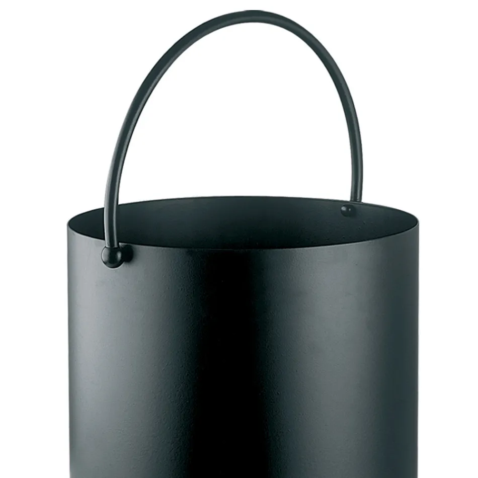 Holzholzhalter aus Metall mit Griff oben und Rädern, hergestellt in Italien – Bison Viadurini