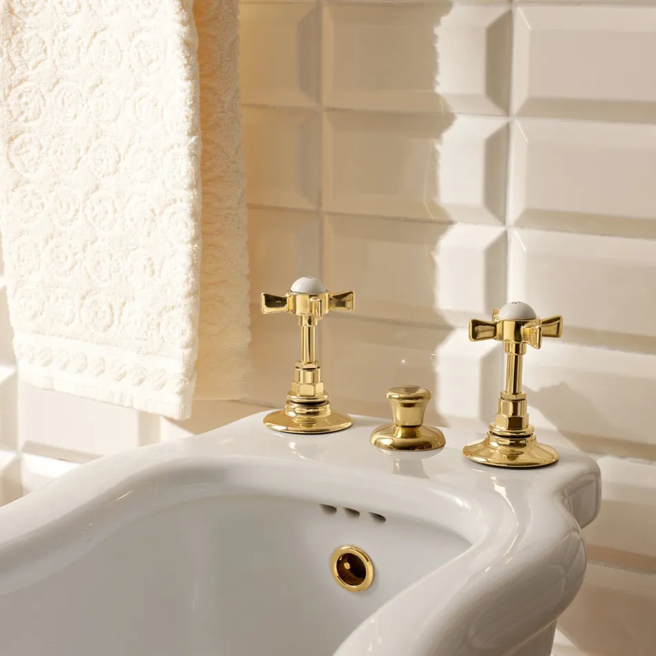 Vintage-Bidetarmaturen aus Messing mit interner Lieferung, hergestellt in Italien – Katerina Viadurini