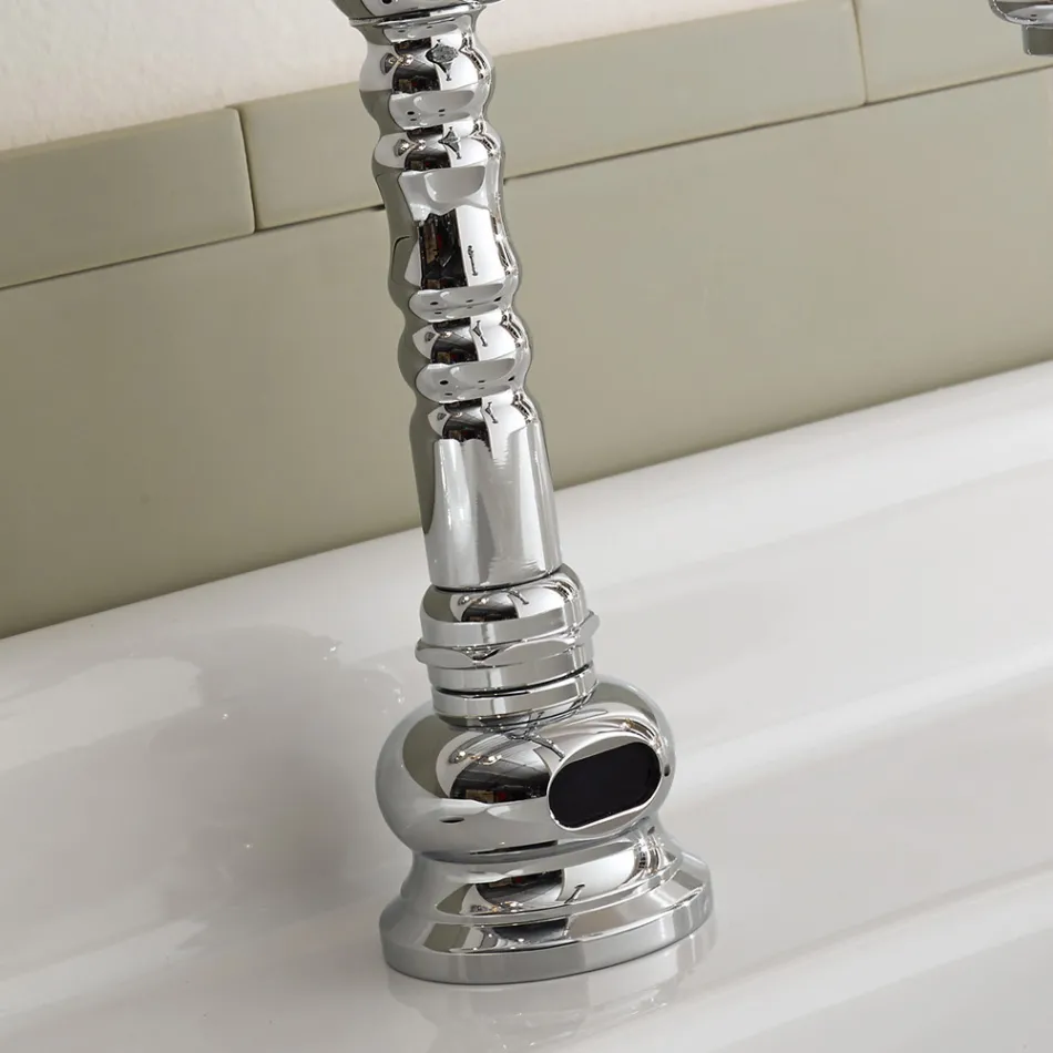 Elektronischer Einloch-Waschtischarmatur im klassischen Stil aus Messing – Noriana Viadurini