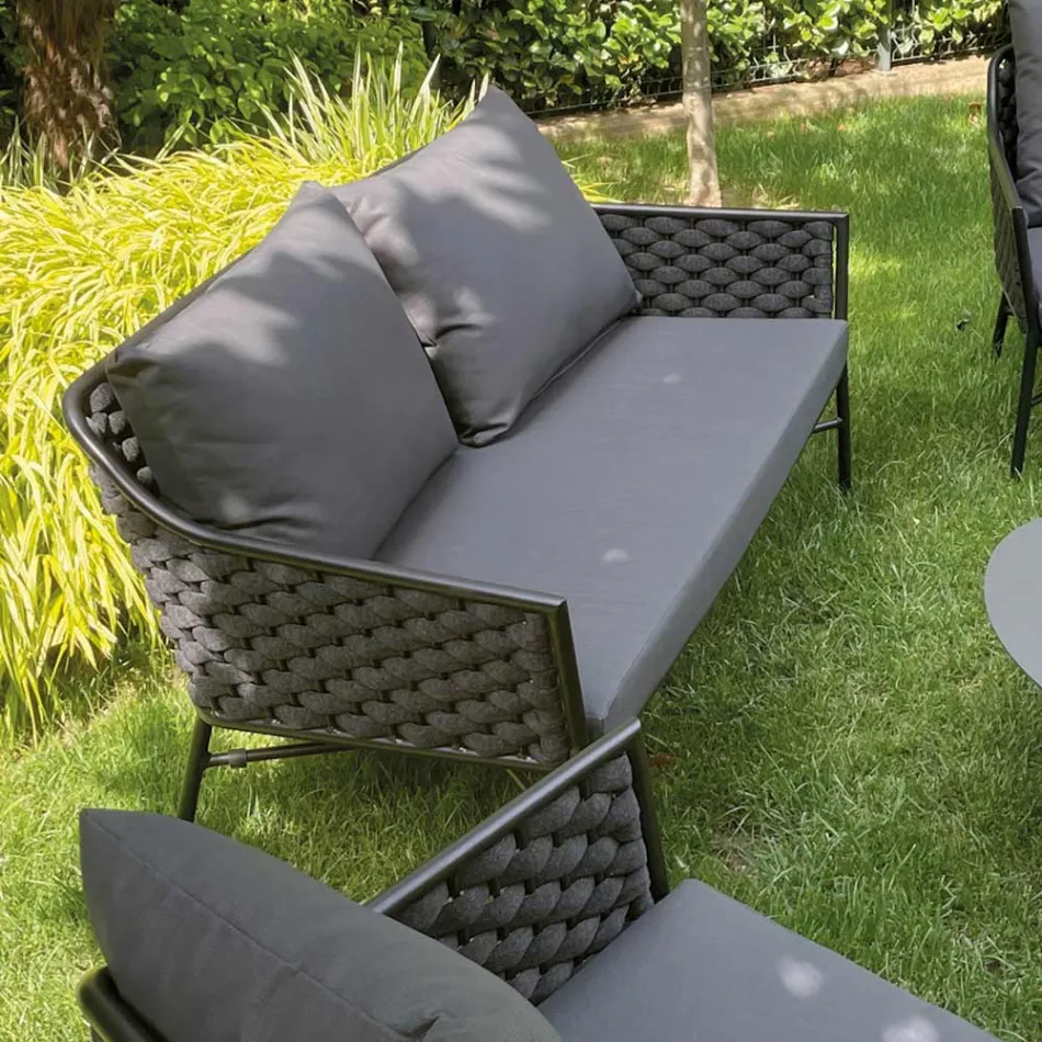 Wohnzimmer bestehend aus Sofa, Sesseln und 2 Couchtischen aus Aluminium - Yuma Viadurini