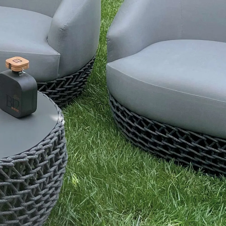 Lounge-Set für den Außenbereich mit gewebtem Stoffsockel - Pixie Viadurini