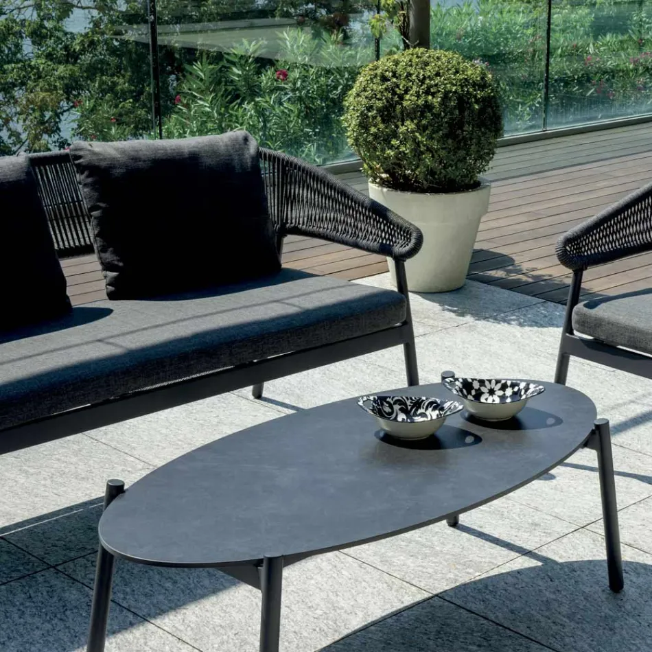 Outdoor-Wohnzimmer mit Kissen und abgerundeten Armlehnen - Zenith Viadurini
