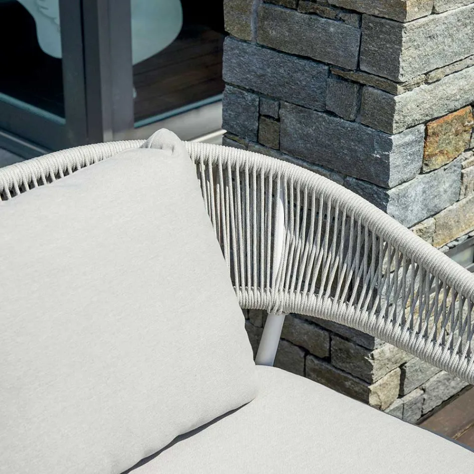 Outdoor-Wohnzimmer mit abgerundeten Kissen und Armlehnen - Zenith Viadurini