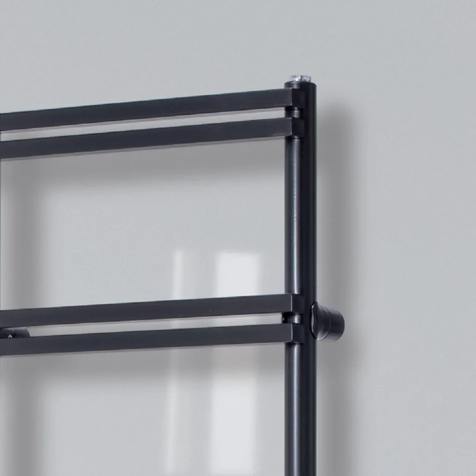 Elektrischer Handtuchwärmer mit vertikalen Kollektoren, hergestellt in Italien – Ginger Viadurini
