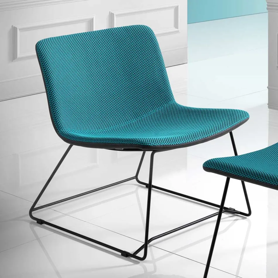 Stuhl mit Fußstütze aus Vulcano-Stoff und Metallbeinen Made in Italy - Amane Viadurini