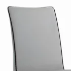 Wohnzimmerstuhl mit gepolsterten und lackierten Beinen, hergestellt in Italien – Catania Viadurini