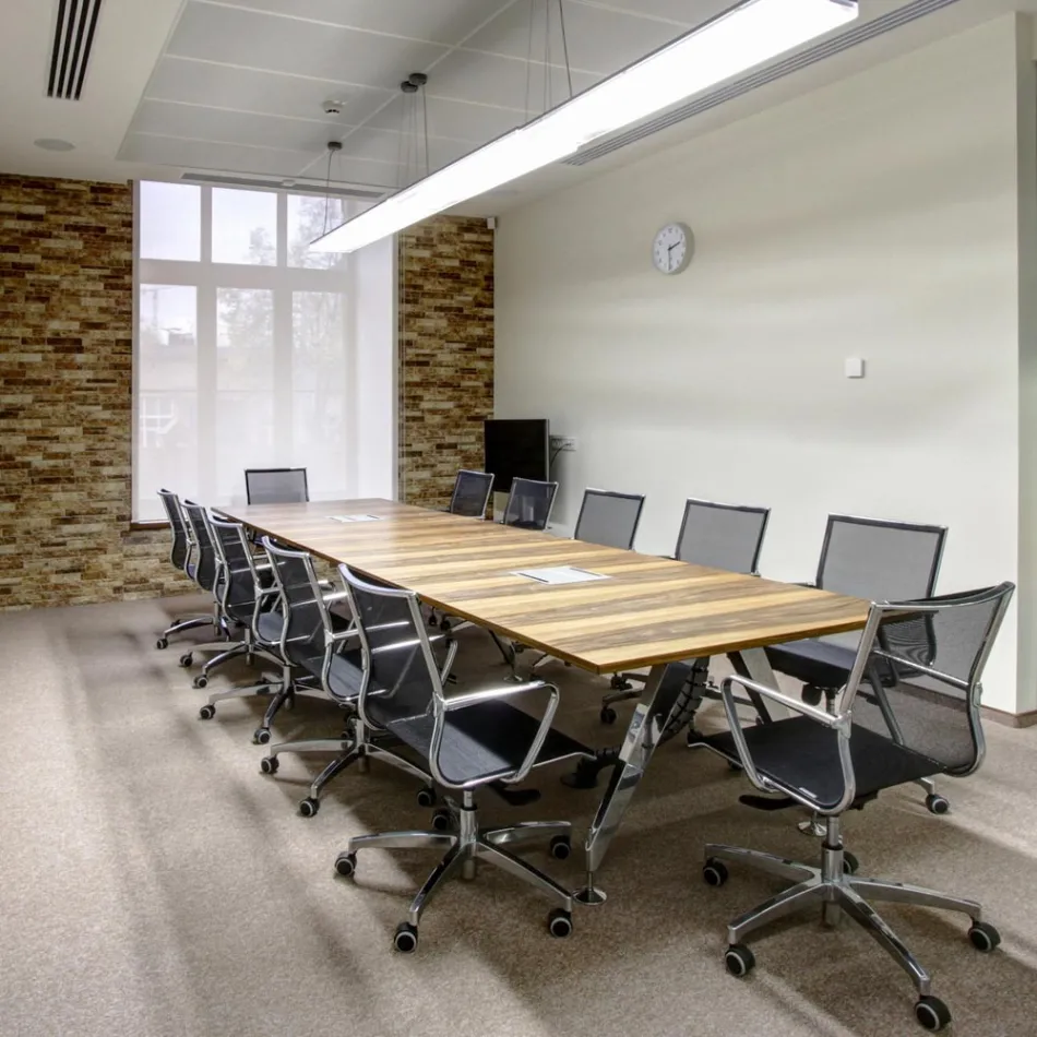 Ergonomischer Bürodrehstuhl mit Rollen und Armlehnen - Filanna Viadurini