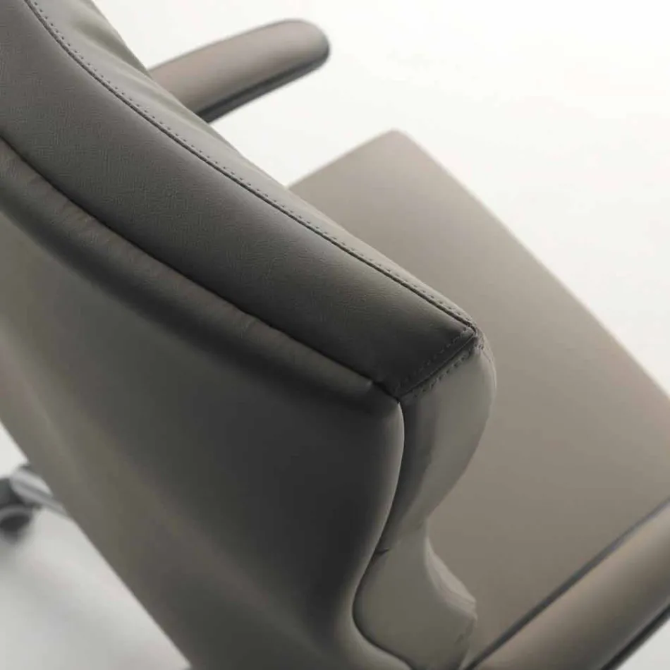 Moderner Edda Chefsessel aus Leder, hergestellt in Italien Viadurini