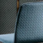 Eleganter Stuhl mit modernem Design aus farbigem Samt und Holz - Bizet Viadurini