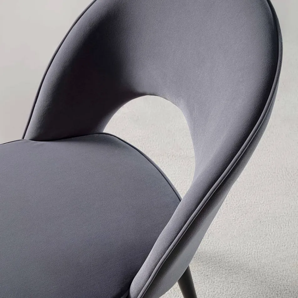 Samtstuhl mit Beinen aus schwarzem Metall und satiniertem Messing, 4 Stück - Sibea Viadurini