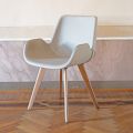 Esszimmerstuhl mit modernem Design aus Leder, hergestellt in Italien – Simba