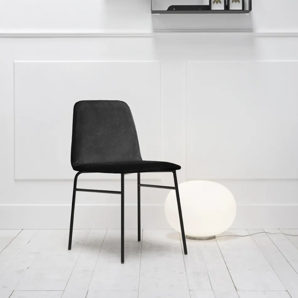 Feiner Stoffstuhl mit Metallgestell, hergestellt in Italien, 2 Stück – Molde Viadurini