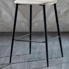 Eleganter Hocker in modernem Design aus farbigem Samt und Metall - Bizet Viadurini